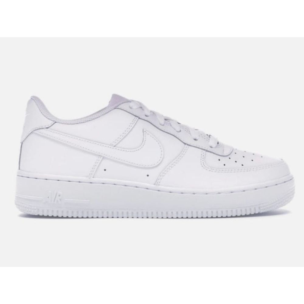 Nike Women's White Athletic Shoes